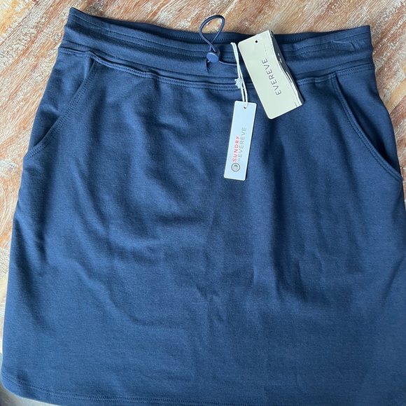 Sundry for Evereve Sunday Skirt - Picture 2 of 3